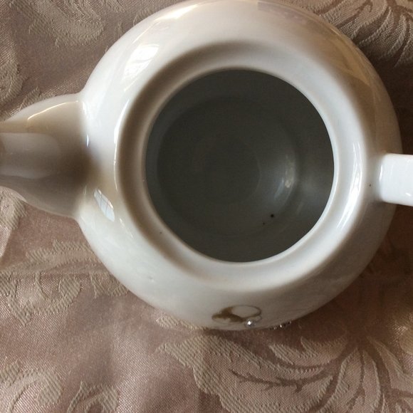 Stackable Teapot and Cup Set - Picture 9 of 11